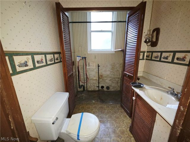 37 N 4th Street, Martins Ferry, OH 43935