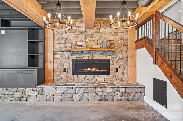 234 Erwin Hills Road, Asheville, NC 28806