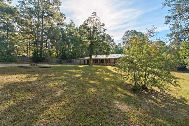 280 Cornith Rd., Petal, MS 39465