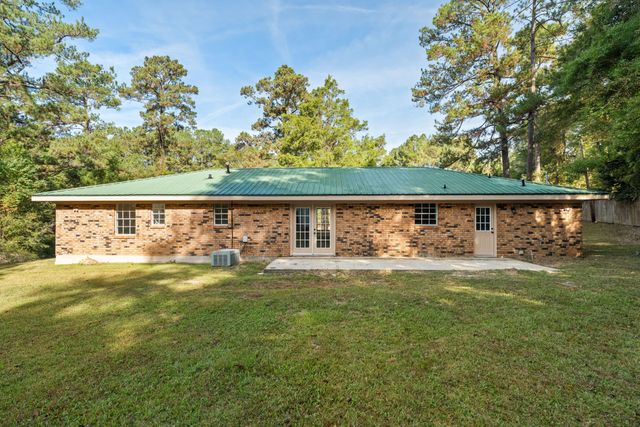 280 Cornith Rd., Petal, MS 39465