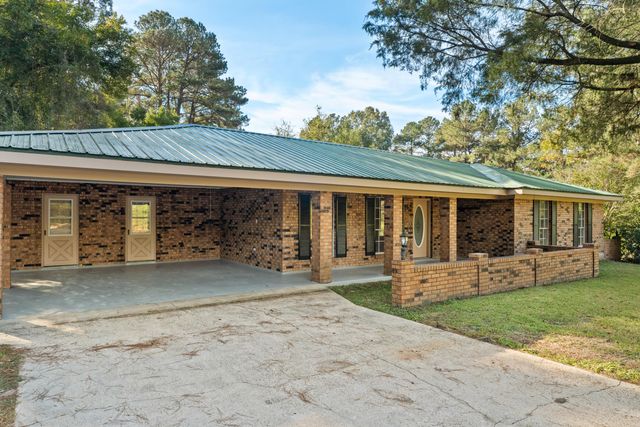 280 Cornith Rd., Petal, MS 39465