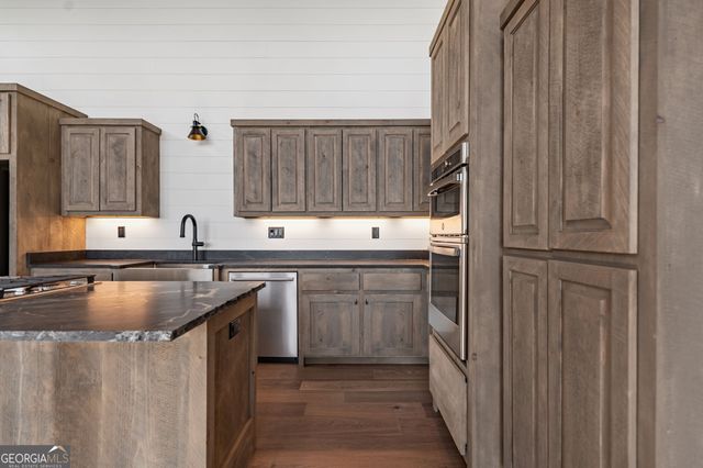 191 Green Ridge Road, Blue Ridge, GA 30513