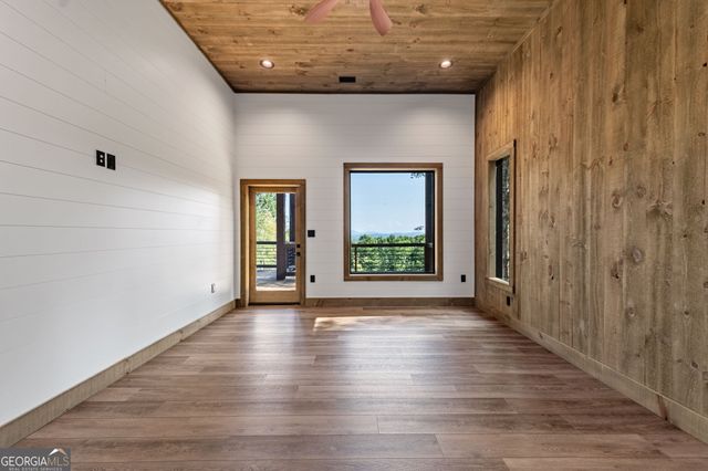 191 Green Ridge Road, Blue Ridge, GA 30513
