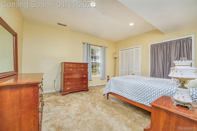 7417 Steeplechase Court, Pittsfield Charter Township, MI 48176