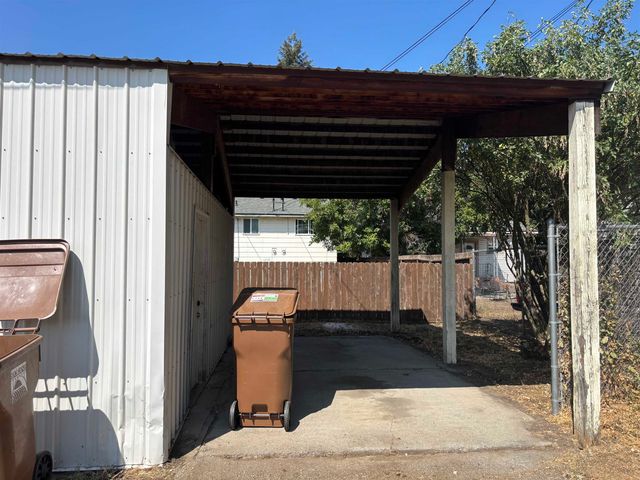 1808 E SHARP Ave, Spokane, WA 99202