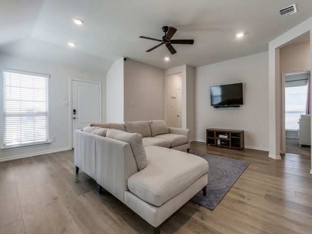 1308 Draper Lane, Forney, TX 75126