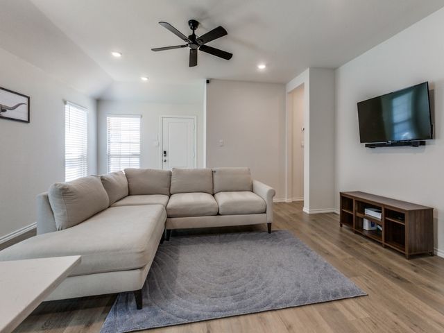 1308 Draper Lane, Forney, TX 75126