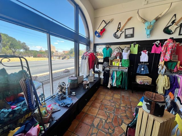 1305 S 1st Street B, Abilene, TX 79602