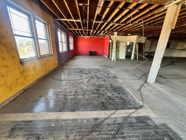 1305 S 1st Street B, Abilene, TX 79602