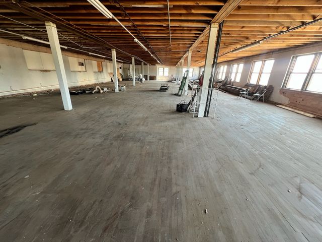 1305 S 1st Street B, Abilene, TX 79602