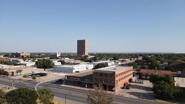 1305 S 1st Street B, Abilene, TX 79602