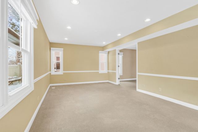 1000 Cumberland Lane, Buffalo Grove, IL 60089