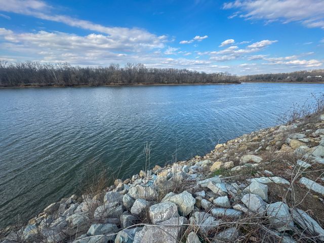 0 Colonel James Hardin Dr, Clifton, TN 38425