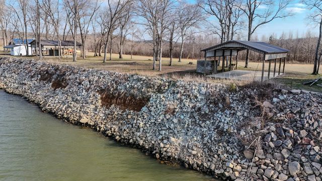 0 Colonel James Hardin Dr, Clifton, TN 38425