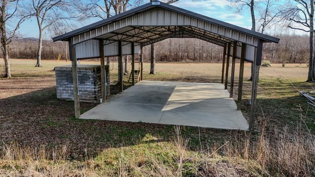 0 Colonel James Hardin Dr, Clifton, TN 38425