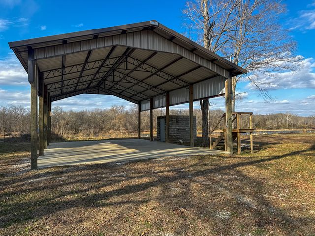 0 Colonel James Hardin Dr, Clifton, TN 38425