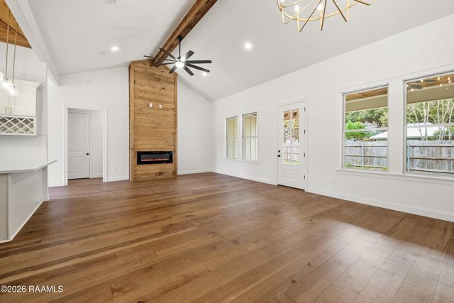 103 Rue Bordeaux, Carencro, LA 70520