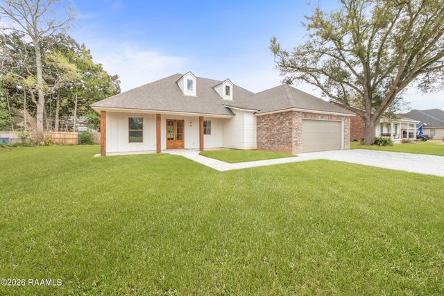 103 Rue Bordeaux, Carencro, LA 70520