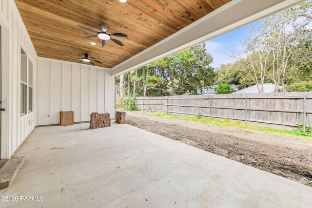 103 Rue Bordeaux, Carencro, LA 70520