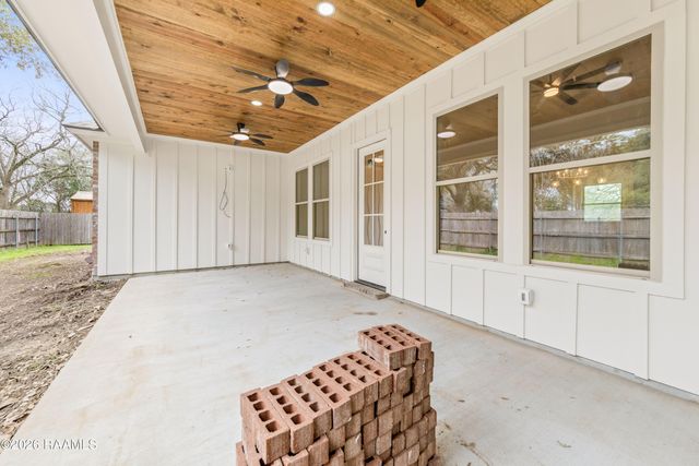 103 Rue Bordeaux, Carencro, LA 70520