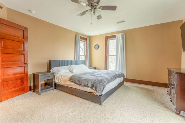 605 S Jefferson Way, Indianola, IA 50125