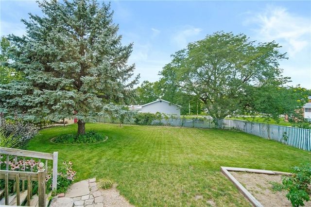 605 S Jefferson Way, Indianola, IA 50125