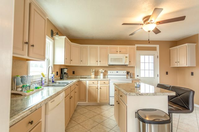 605 S Jefferson Way, Indianola, IA 50125