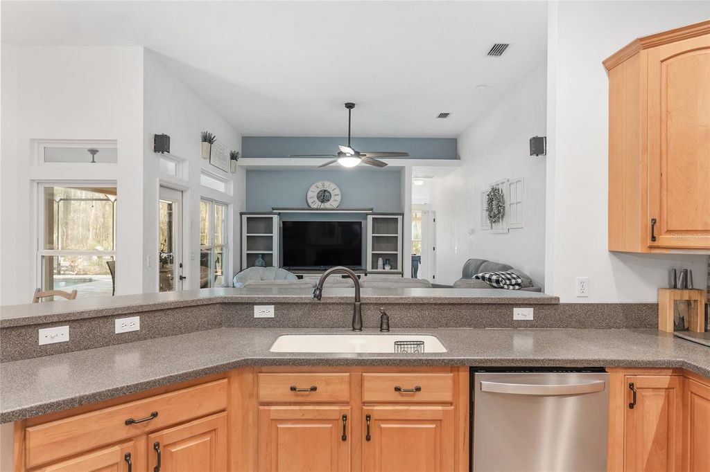 Image 22 of property listing at 9601 NW 62ND LANE, Gainesville, FL 32653