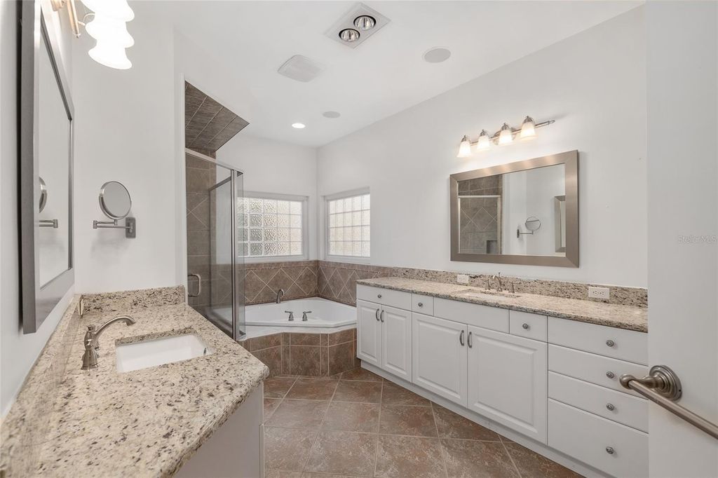 Image 25 of property listing at 9601 NW 62ND LANE, Gainesville, FL 32653