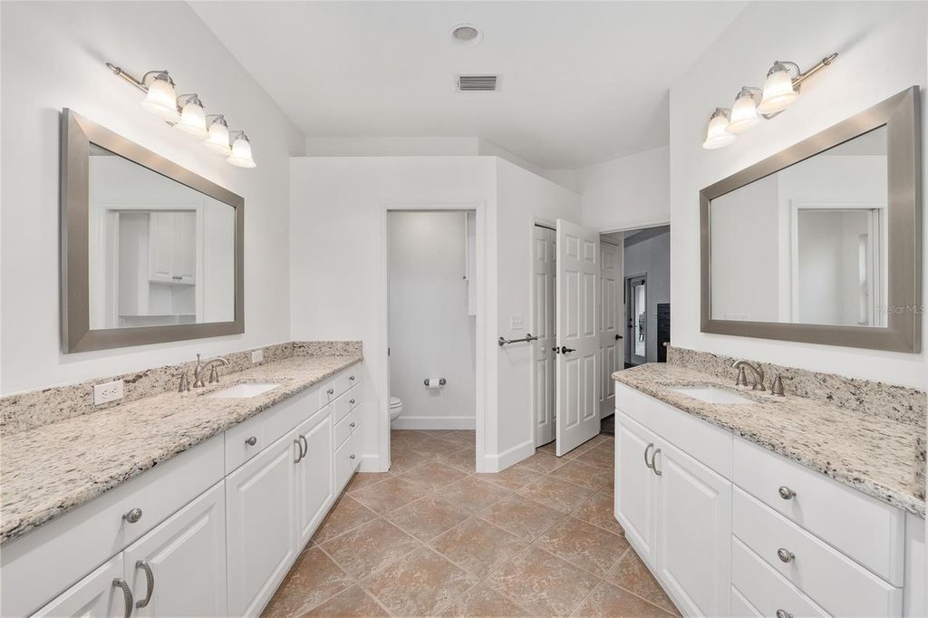 Image 27 of property listing at 9601 NW 62ND LANE, Gainesville, FL 32653