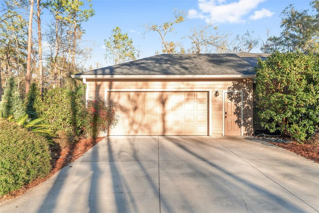 Image 66 of property listing at 9601 NW 62ND LANE, Gainesville, FL 32653