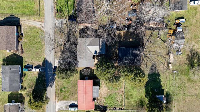 1106 Dennis Avenue, Jasper, TN 37347