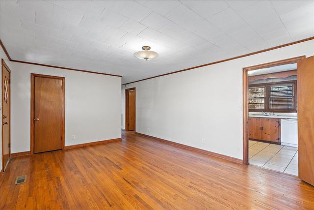 1106 Dennis Avenue, Jasper, TN 37347