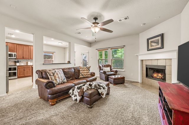 625 Tradewind Drive, Fort Worth, TX 76131