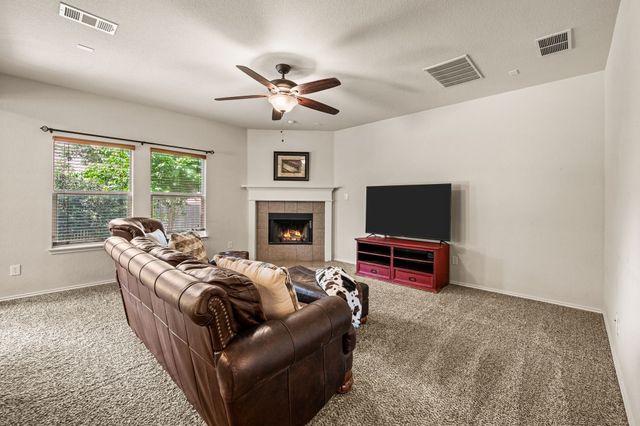625 Tradewind Drive, Fort Worth, TX 76131