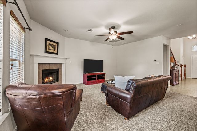 625 Tradewind Drive, Fort Worth, TX 76131