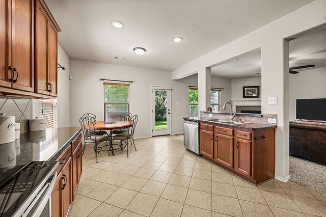 625 Tradewind Drive, Fort Worth, TX 76131