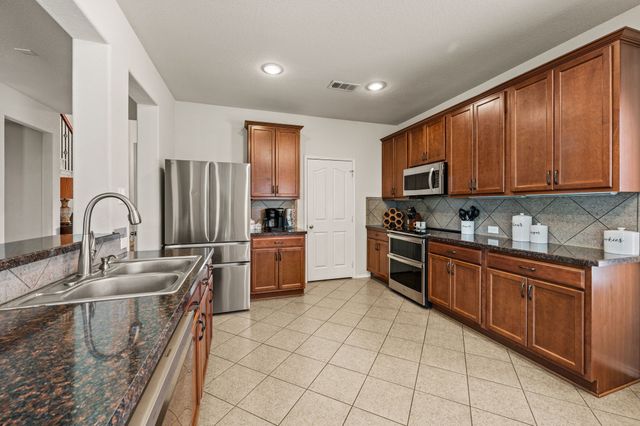625 Tradewind Drive, Fort Worth, TX 76131