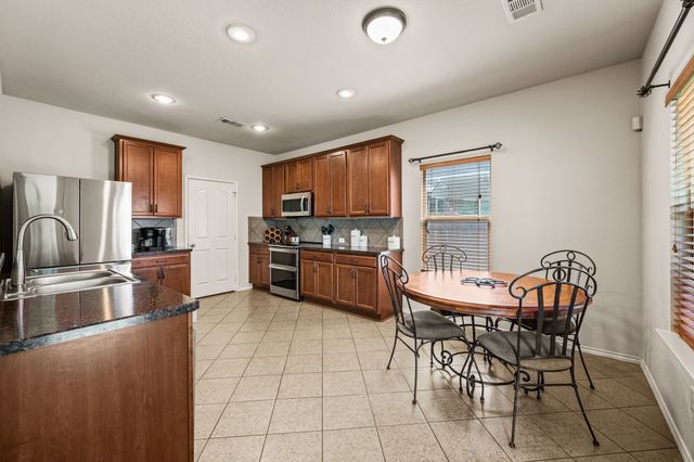 625 Tradewind Drive, Fort Worth, TX 76131