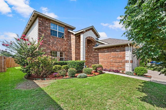 625 Tradewind Drive, Fort Worth, TX 76131