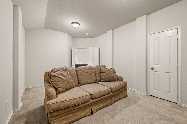 625 Tradewind Drive, Fort Worth, TX 76131