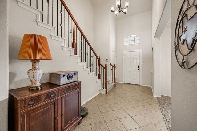 625 Tradewind Drive, Fort Worth, TX 76131