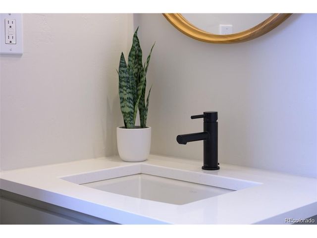 215 Eagle Ridge Cir, Granby, CO 80446