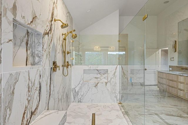 1421 Circle Ridge DR, West Lake Hills, TX 78746