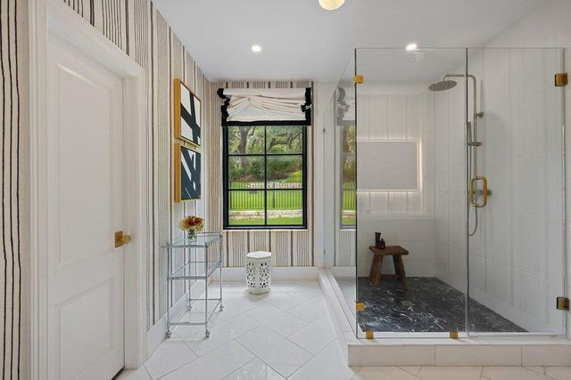 1421 Circle Ridge DR, West Lake Hills, TX 78746