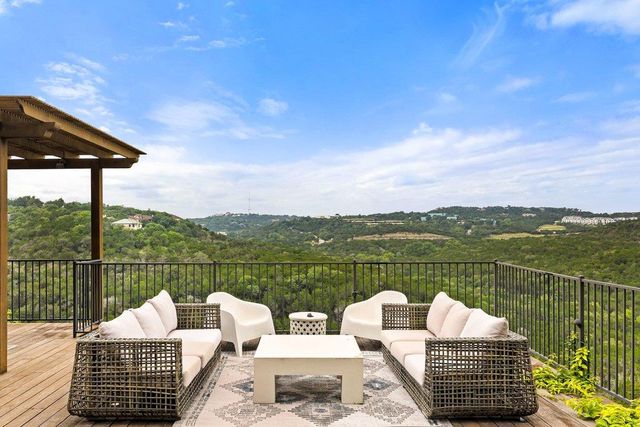 1421 Circle Ridge DR, West Lake Hills, TX 78746