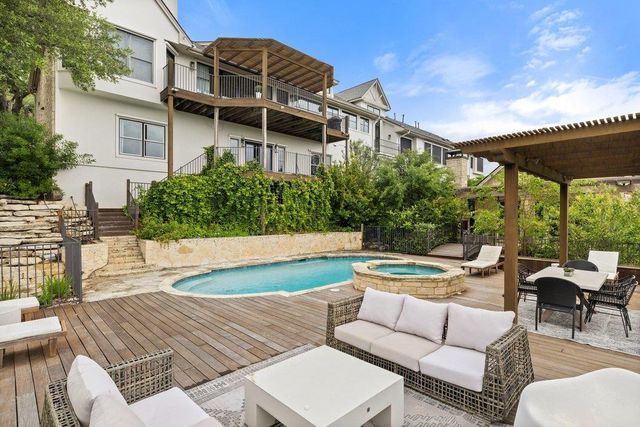 1421 Circle Ridge DR, West Lake Hills, TX 78746