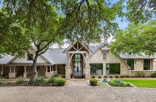 1421 Circle Ridge DR, West Lake Hills, TX 78746