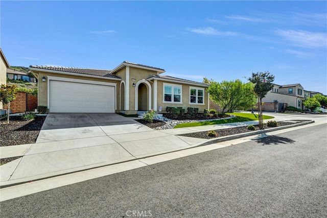 2792 Chad Zeller, Corona, CA 92882