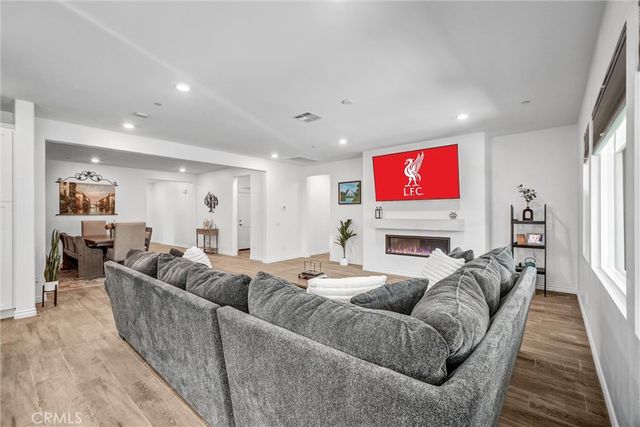 2792 Chad Zeller, Corona, CA 92882